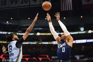 位队员通过 位队员通过