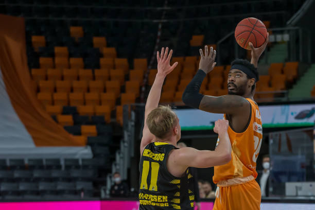 合年轻球员 合年轻球员