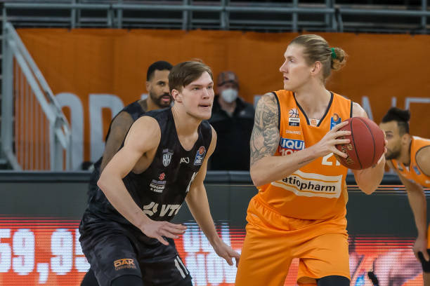 坚实基础 坚实基础