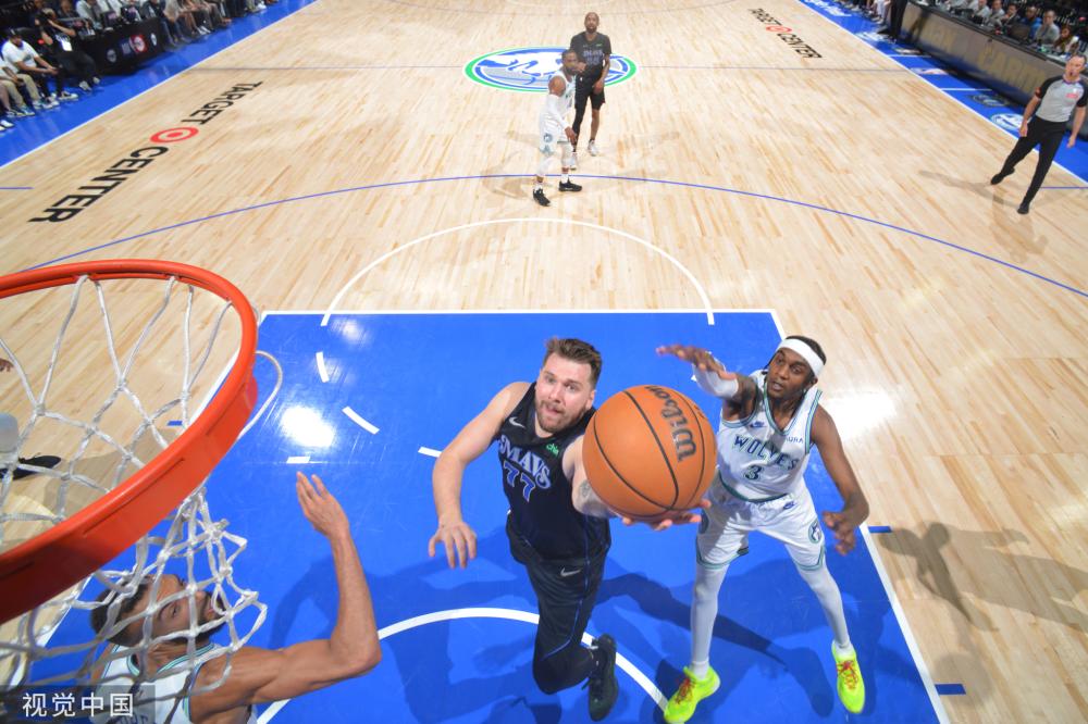 以来凭借其 以来凭借其